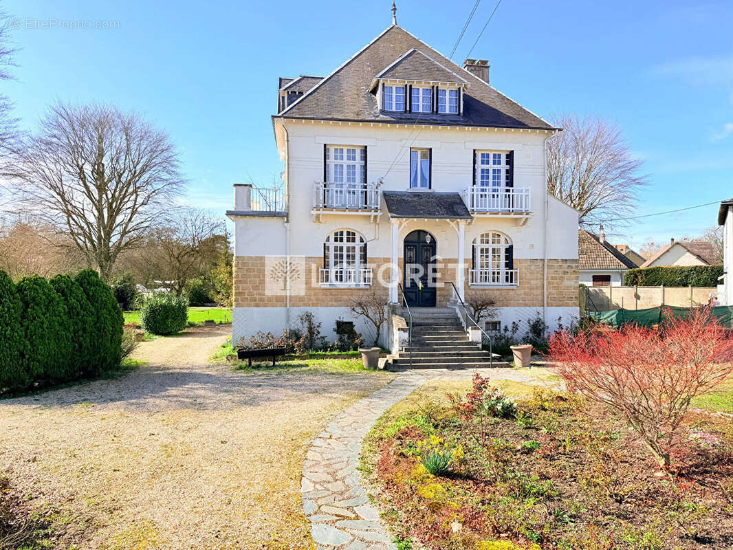 Maison  bourgeoise art déco au centre ville de Vouziers - photo 4