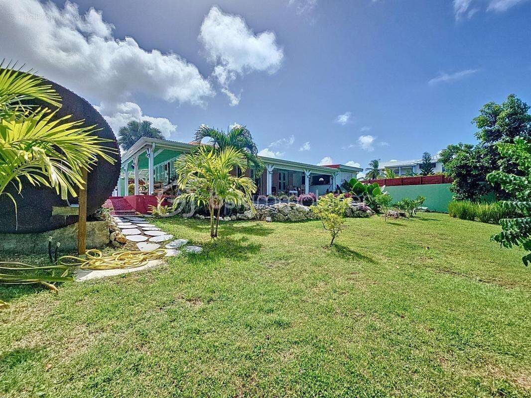 Maison à SAINT-FRANCOIS