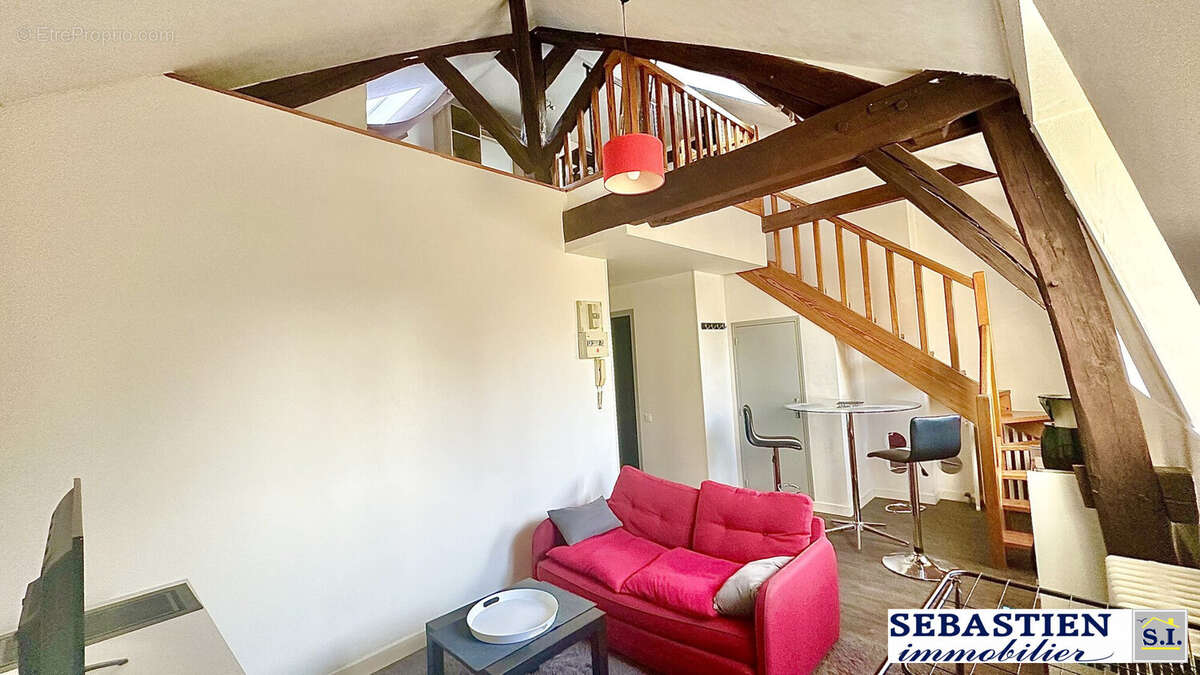 Séjour cathédrale - Appartement à TROYES