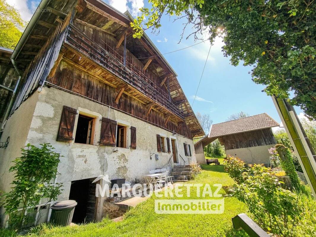Maison à AYSE