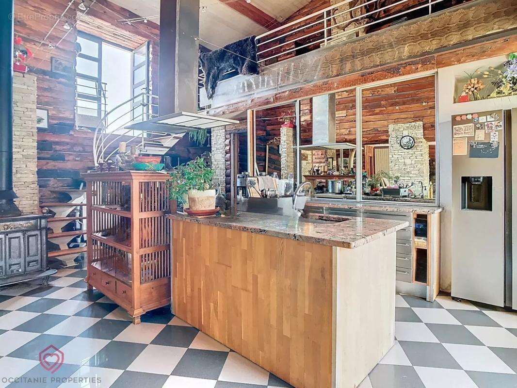 Maison à BELVEZE-DU-RAZES