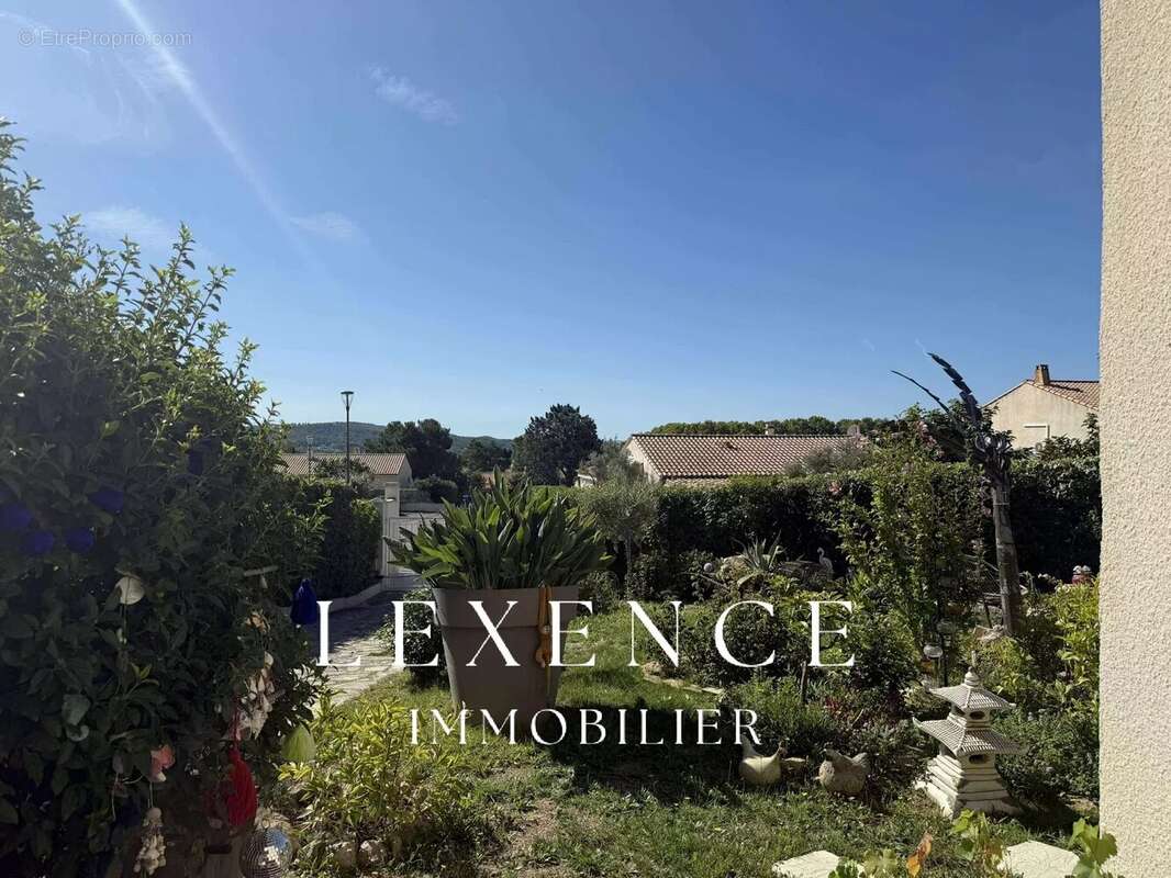 Appartement à LA FARE-LES-OLIVIERS