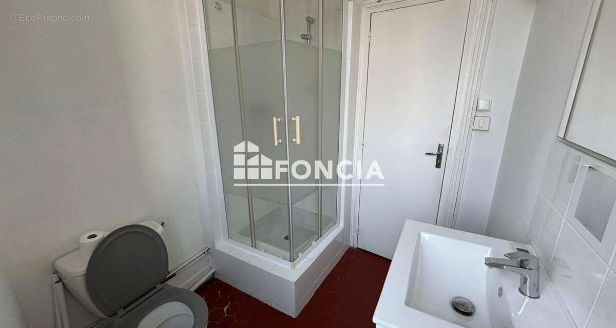 Maison à SAINT-VICTORET