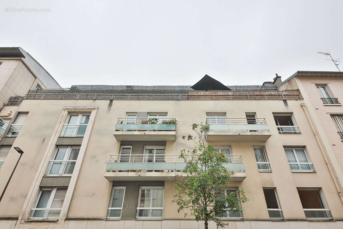 Appartement à SURESNES
