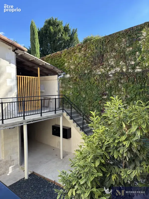 Appartement à BARBEZIEUX-SAINT-HILAIRE