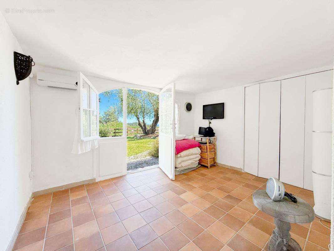 Maison à LA GAUDE