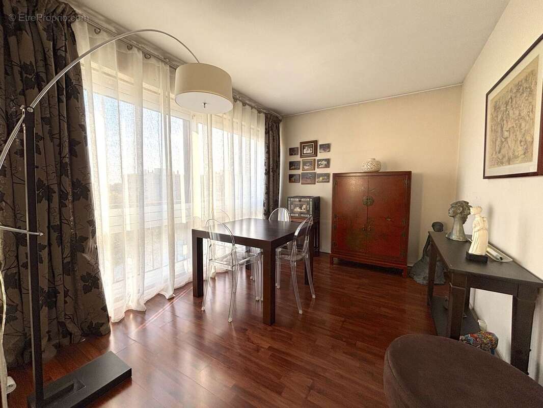 Appartement à RIS-ORANGIS