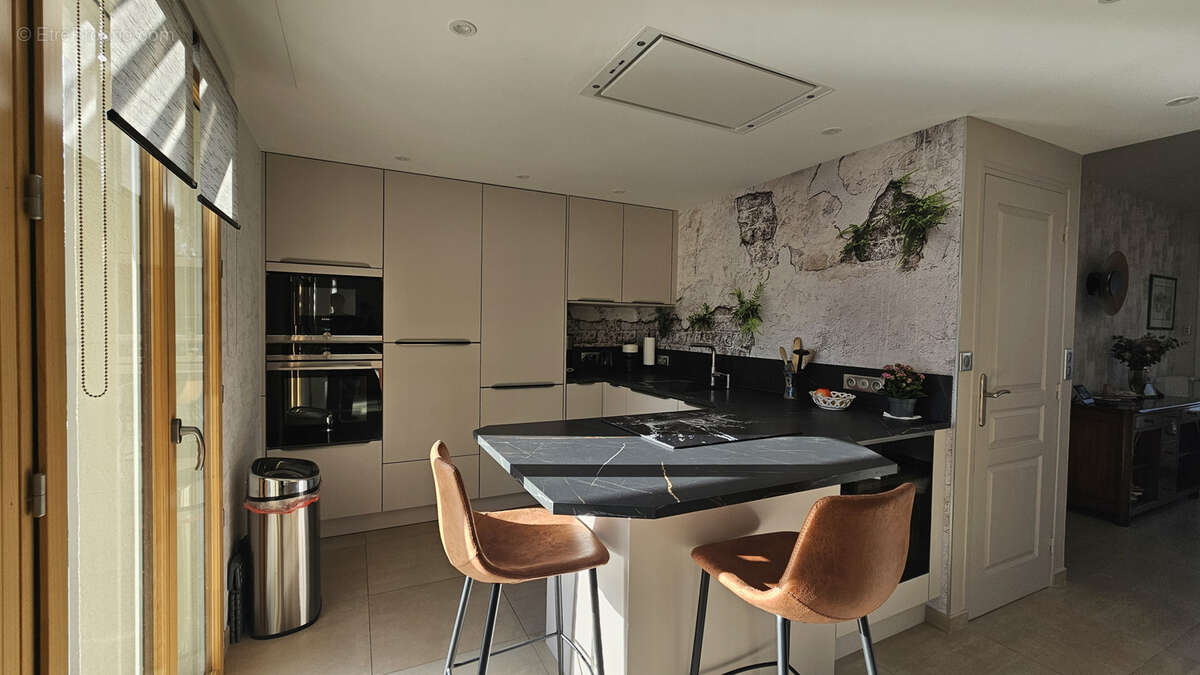 Maison à SAINT-ERBLON