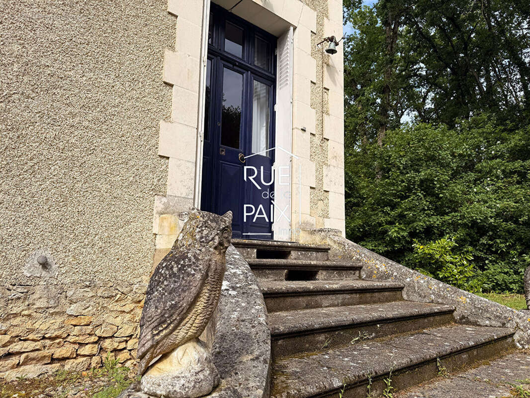 Maison à LATILLE