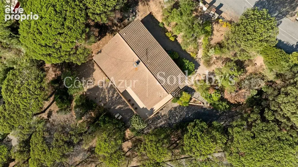Sainte Maxime La Nartelle, propriété proche de la plage avec potentiel de construction - photo 15