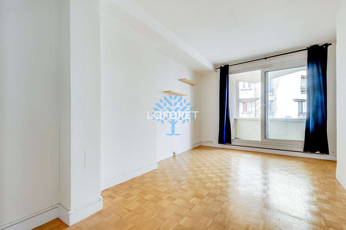 Appartement à PARIS-20E