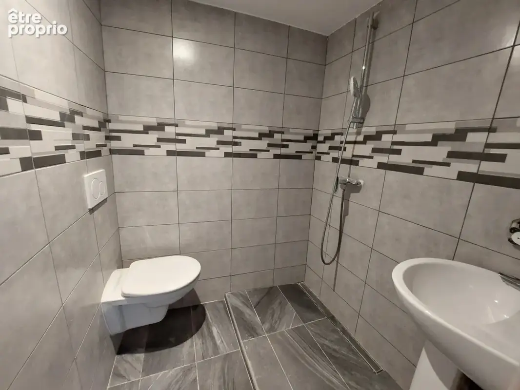 Commerce 212 m² à vendre à Issoudun (36100) - photo 9