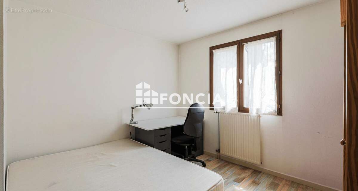 À VENDRE – Appartement T5 de 105 m² – Grenoble (Rue Nicolas Chorier) - photo 6