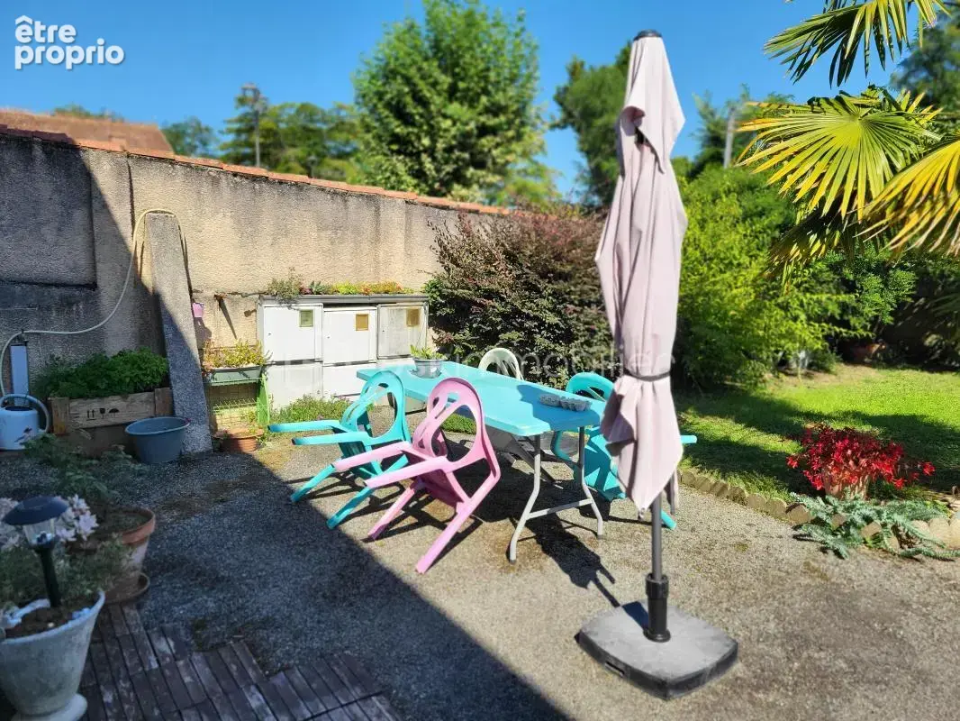 À saisir – ensemble immobilier de rapport avec 2 appartements indépendants et terrain - photo 5