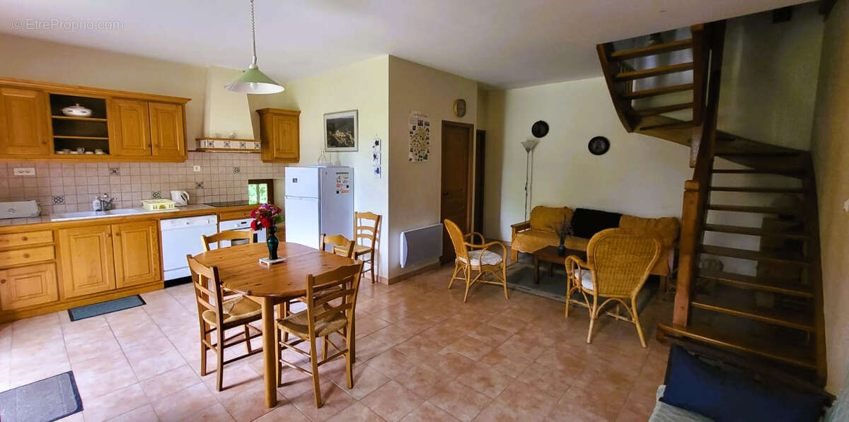 Maison à LE BUISSON-DE-CADOUIN