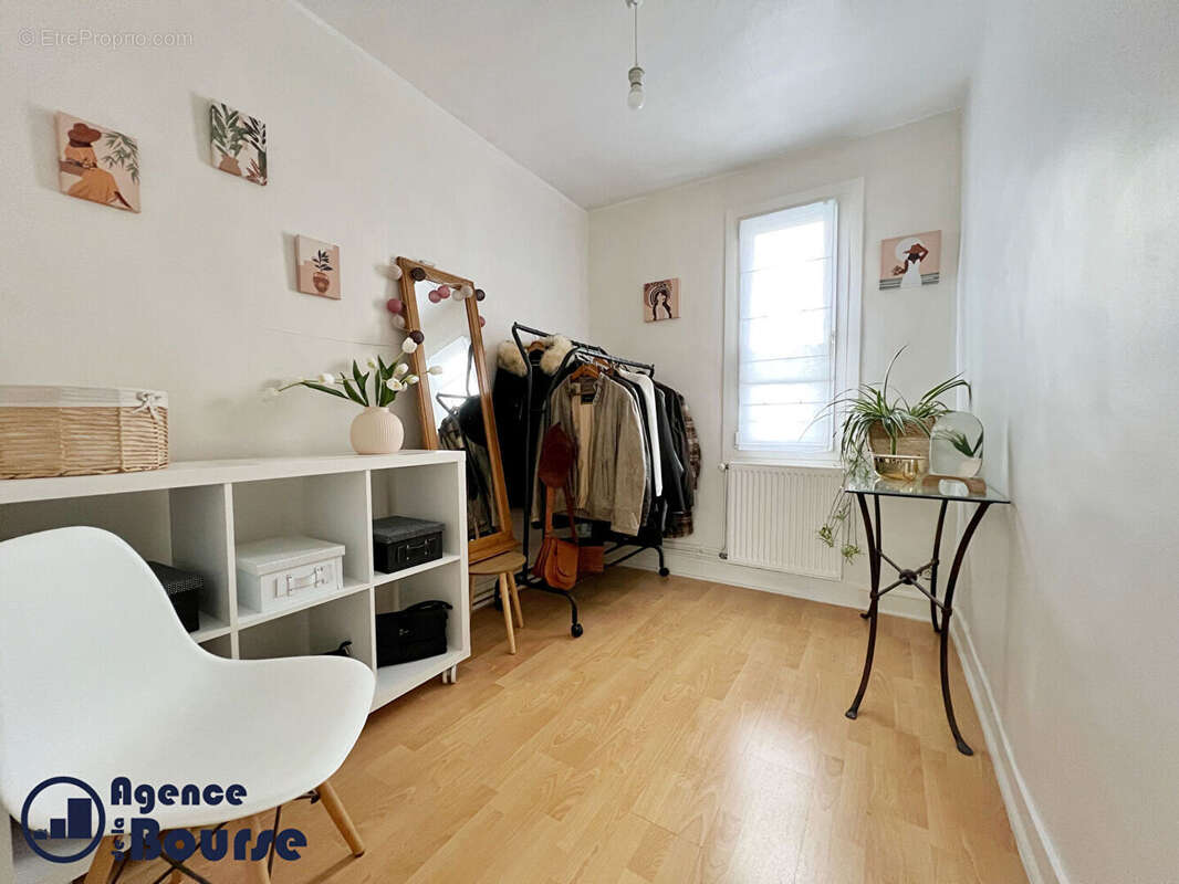 Maison à MONTIVILLIERS