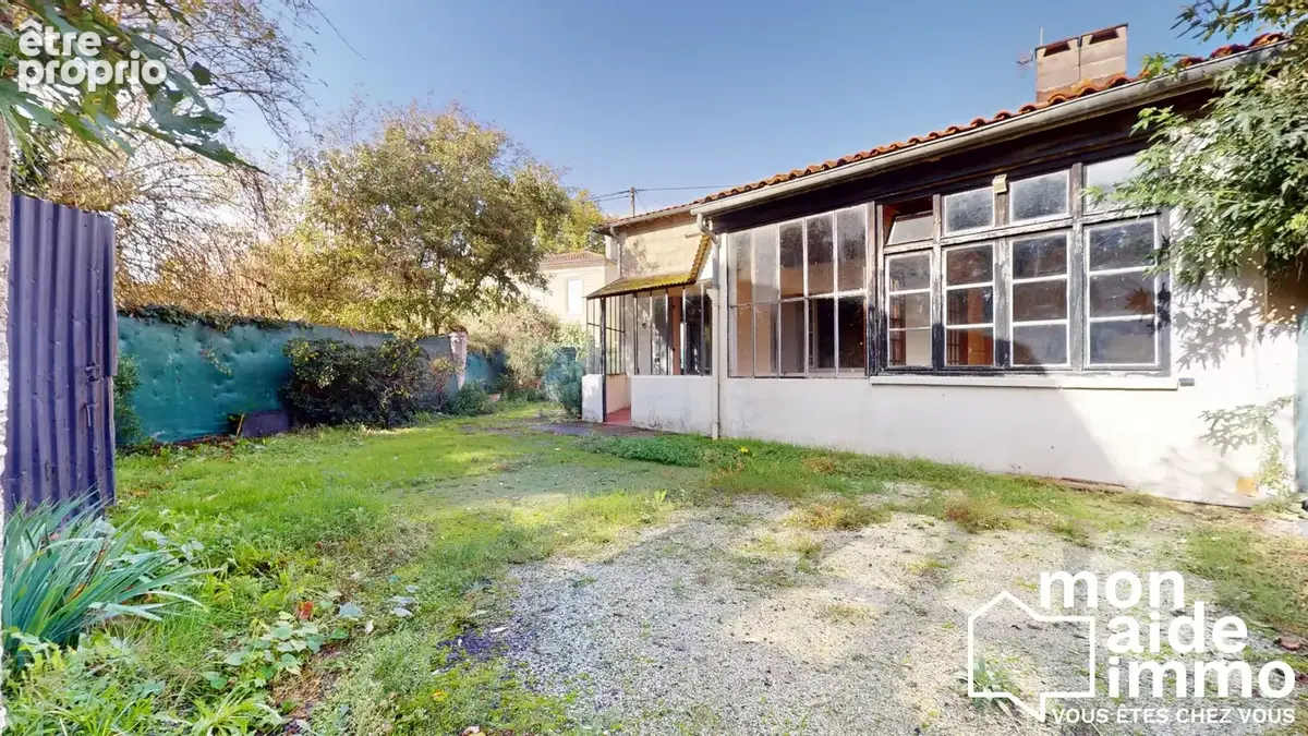 Maison 6 pièces 200 m² à vendre à Saint-Quentin-De-Baron (33750) - photo 1