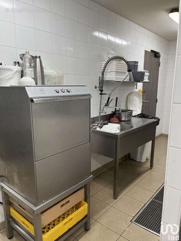 Photo 9 - Commerce à THEZAN-LES-BEZIERS