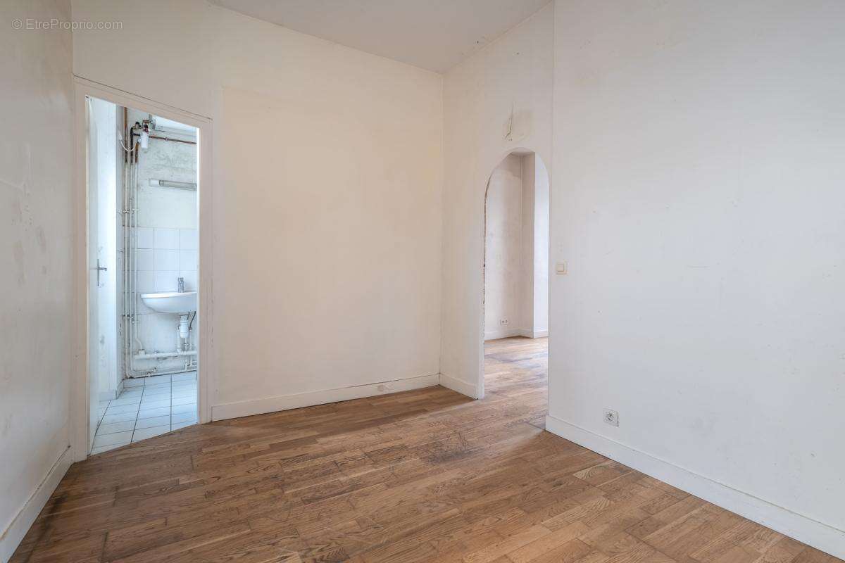 Appartement à PARIS-11E