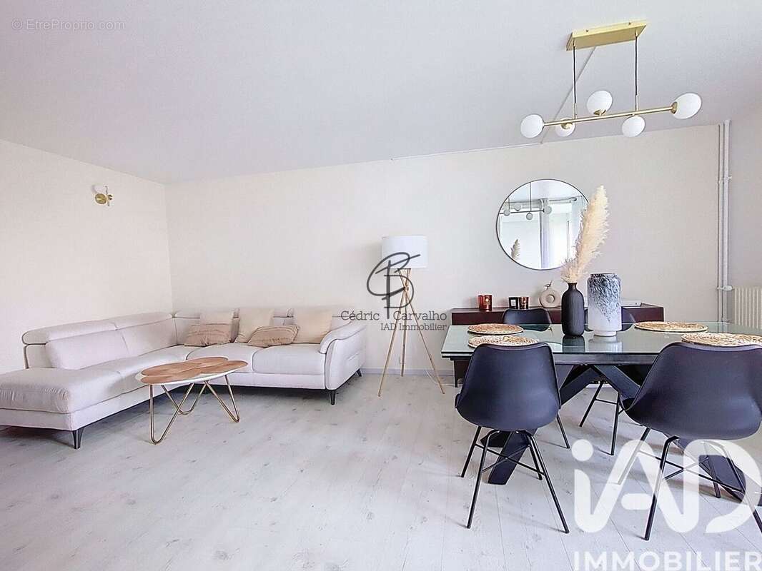 Photo 2 - Appartement à ROISSY-EN-BRIE