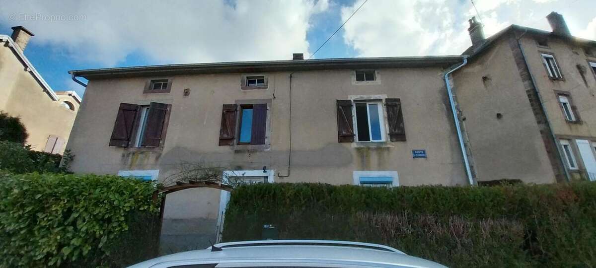 Maison à AILLEVILLERS-ET-LYAUMONT