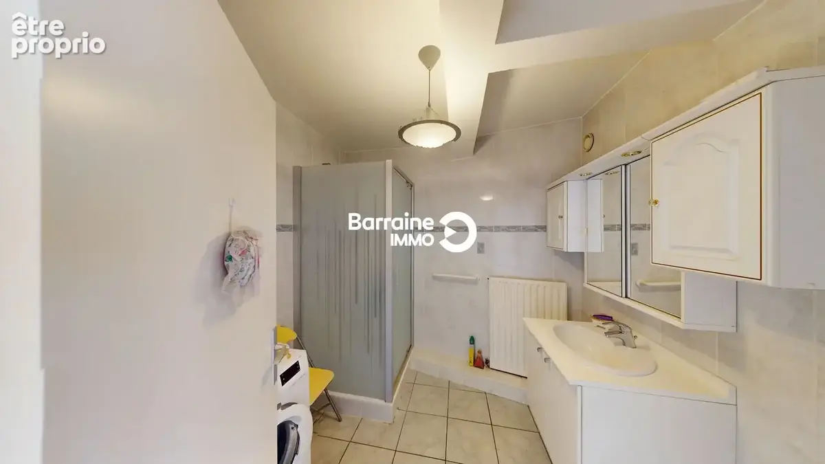 A vendre- lorient secteur merville- appartement t5 de 90 m² avec balcon -garage-ascenseur - photo 11