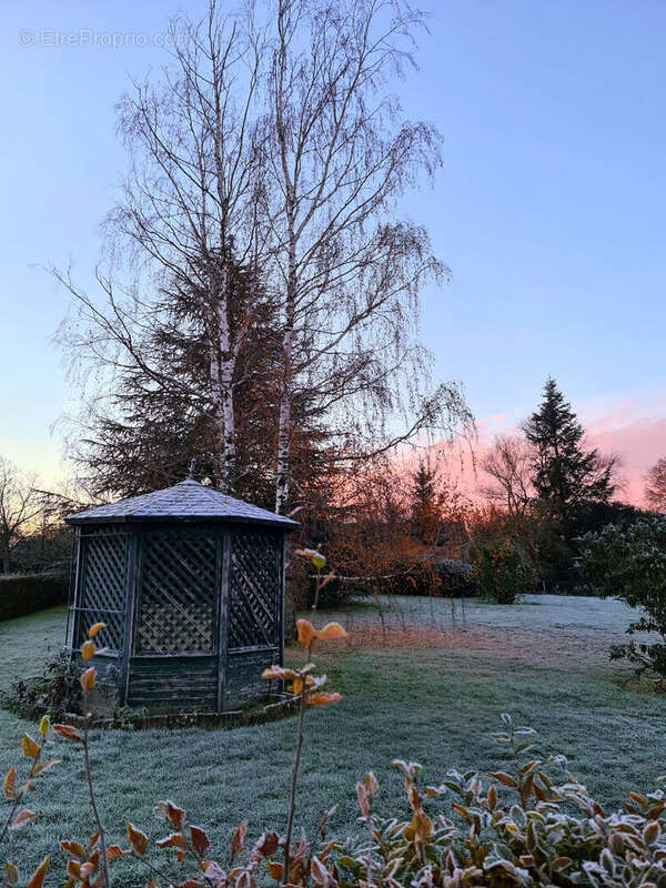 Maison à LA BERTHENOUX