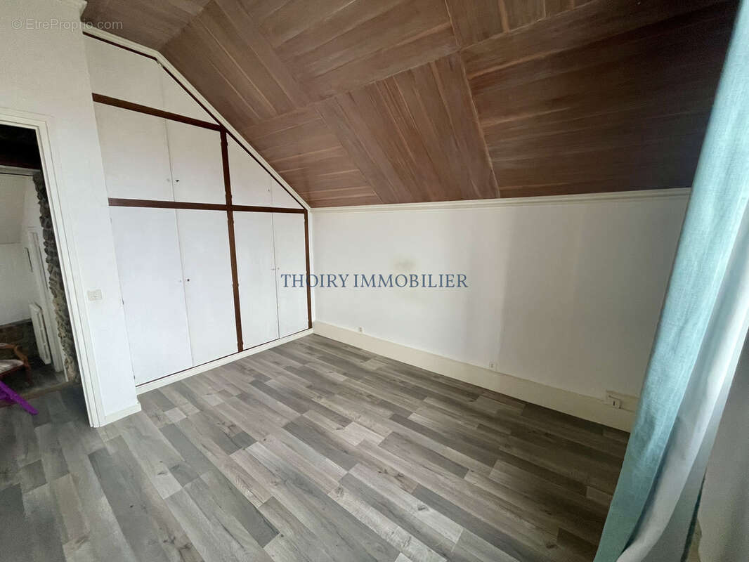 Maison à THOIRY
