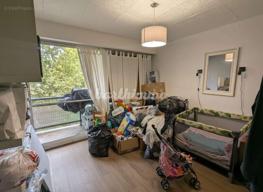 Chambre 2 - Appartement à SARCELLES