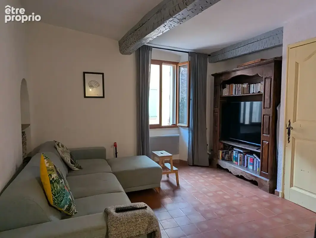 Sillans-la-Cascade : maison de village rénovée, 140 m² sur 3 niveaux, deux logements - photo 3