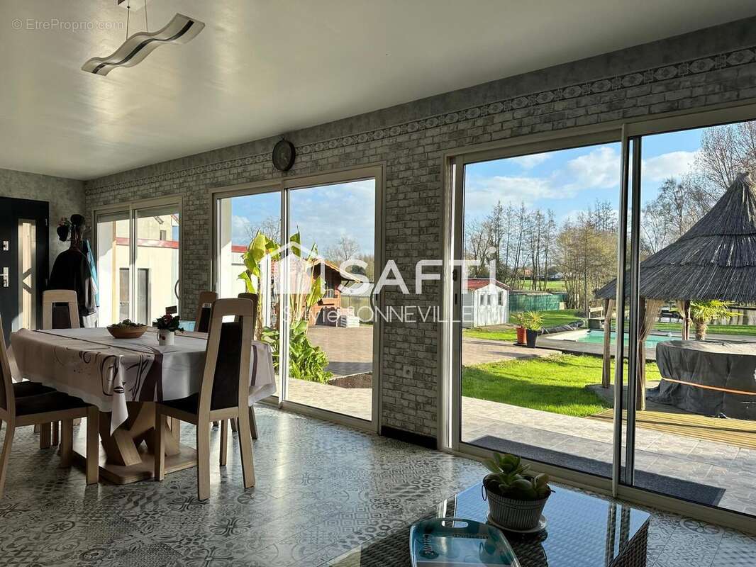 Photo 2 - Maison à EPERLECQUES