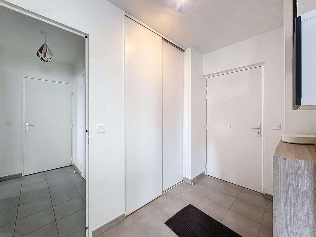 Appartement à VAULX-EN-VELIN