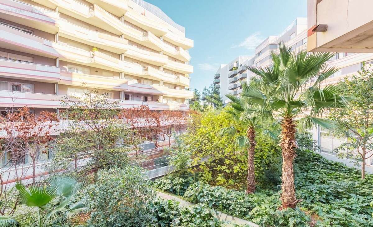 Appartement à CASTELNAU-LE-LEZ