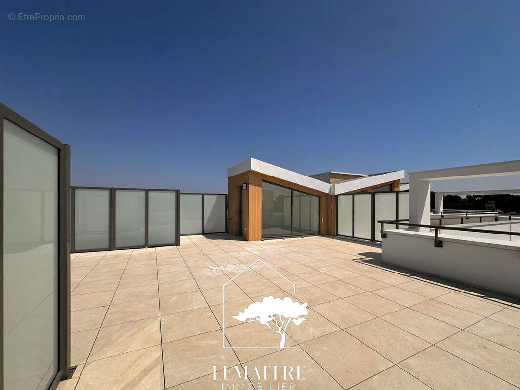 Appartement à LES MATHES