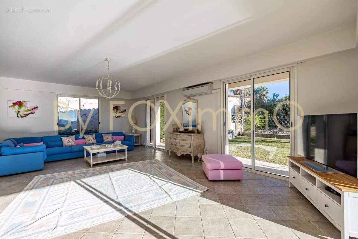 Maison à VILLENEUVE-LOUBET