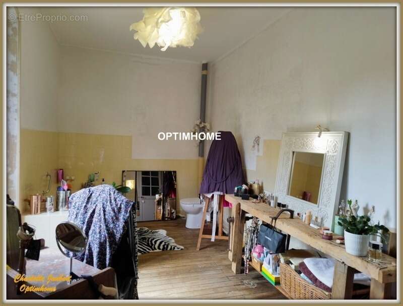 Maison à AUBETERRE-SUR-DRONNE