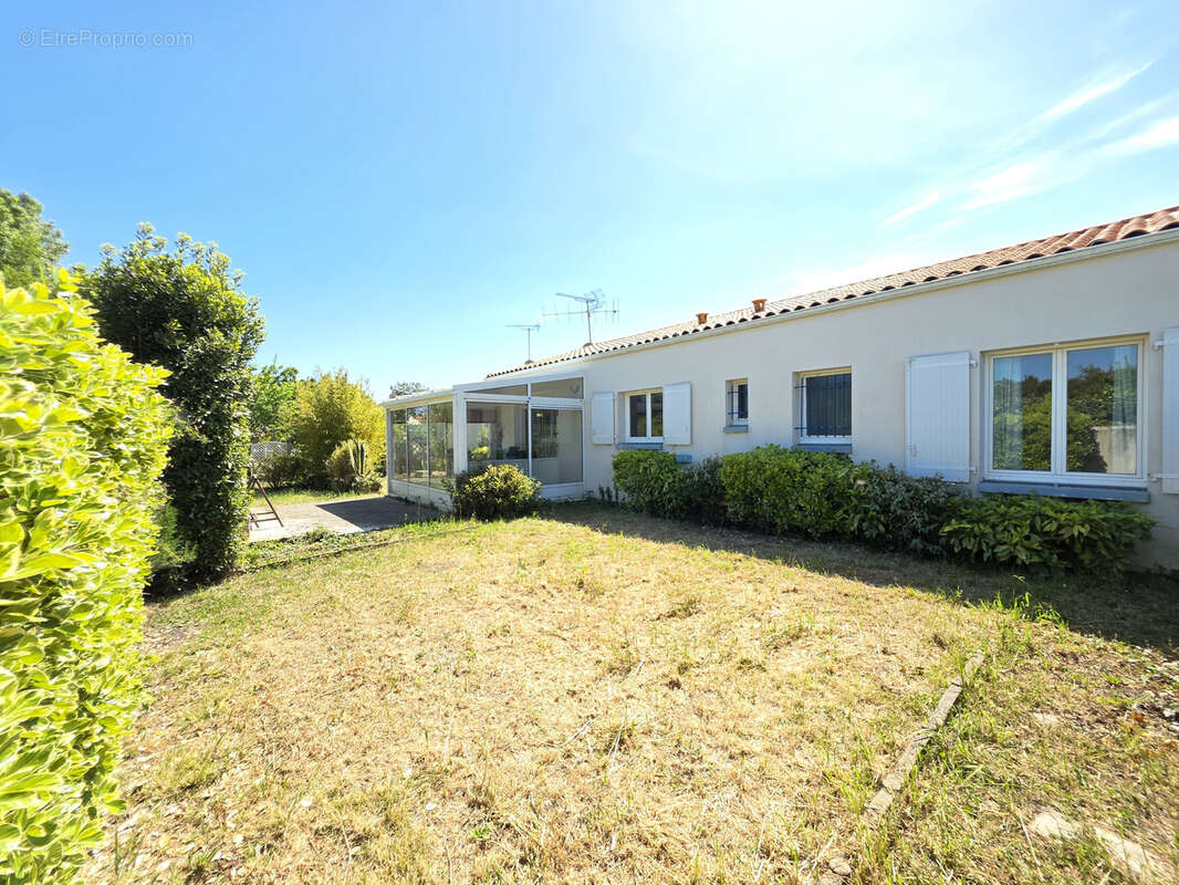 Maison à LA BREE-LES-BAINS