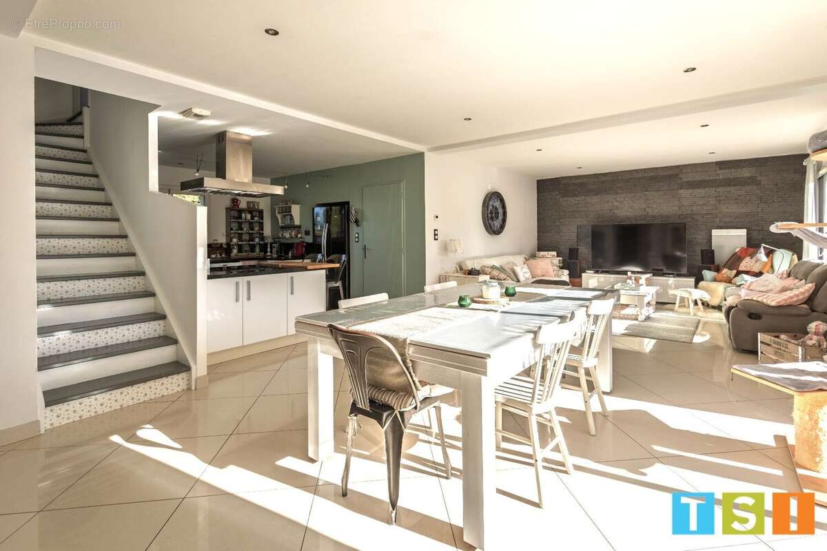 Maison à MARTRES-TOLOSANE