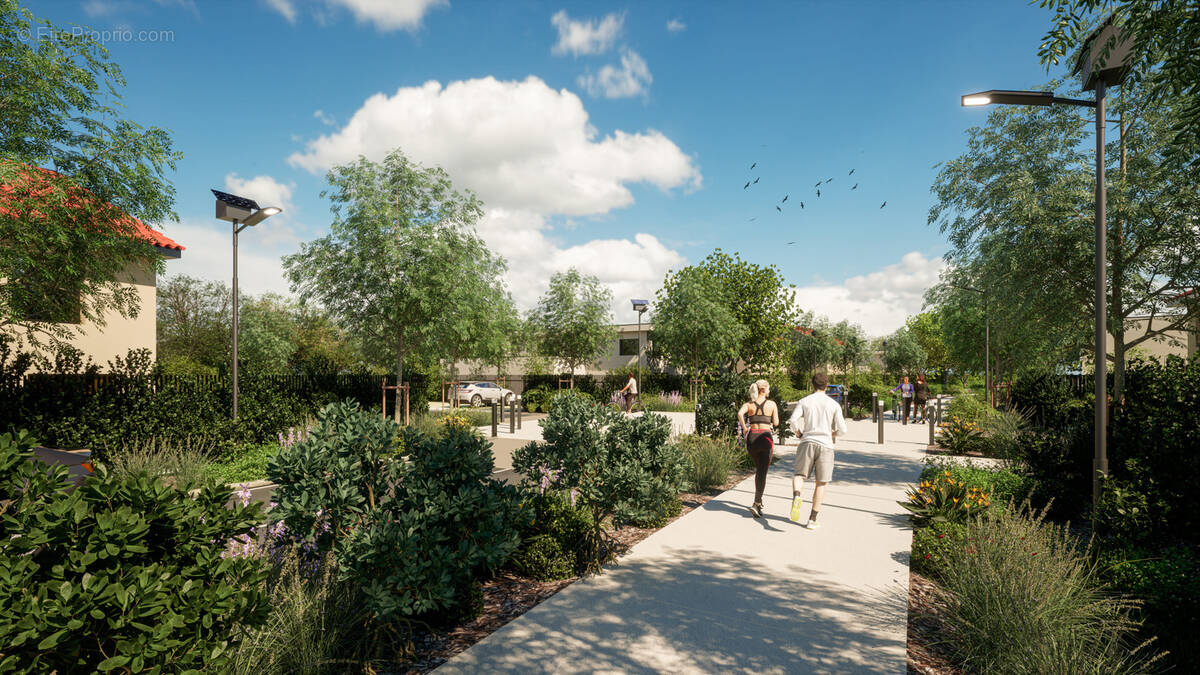 Terrain à SAINT-LAURENT-DE-LA-SALANQUE