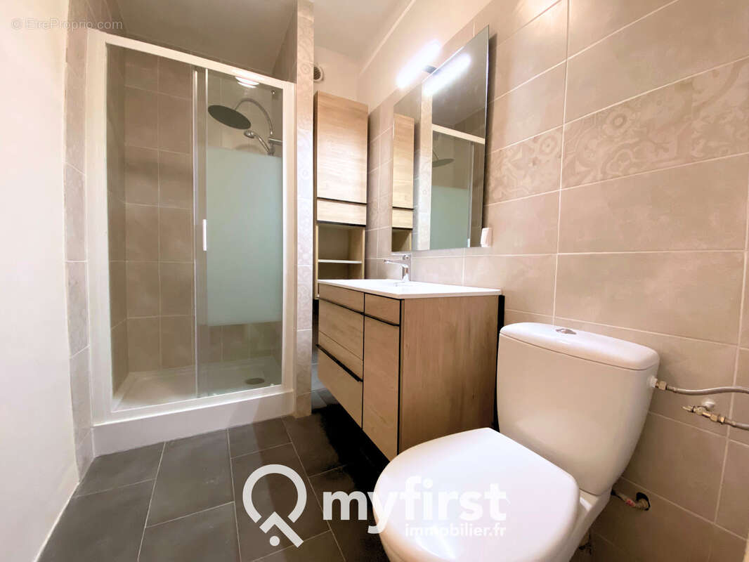 Appartement à SIX-FOURS-LES-PLAGES