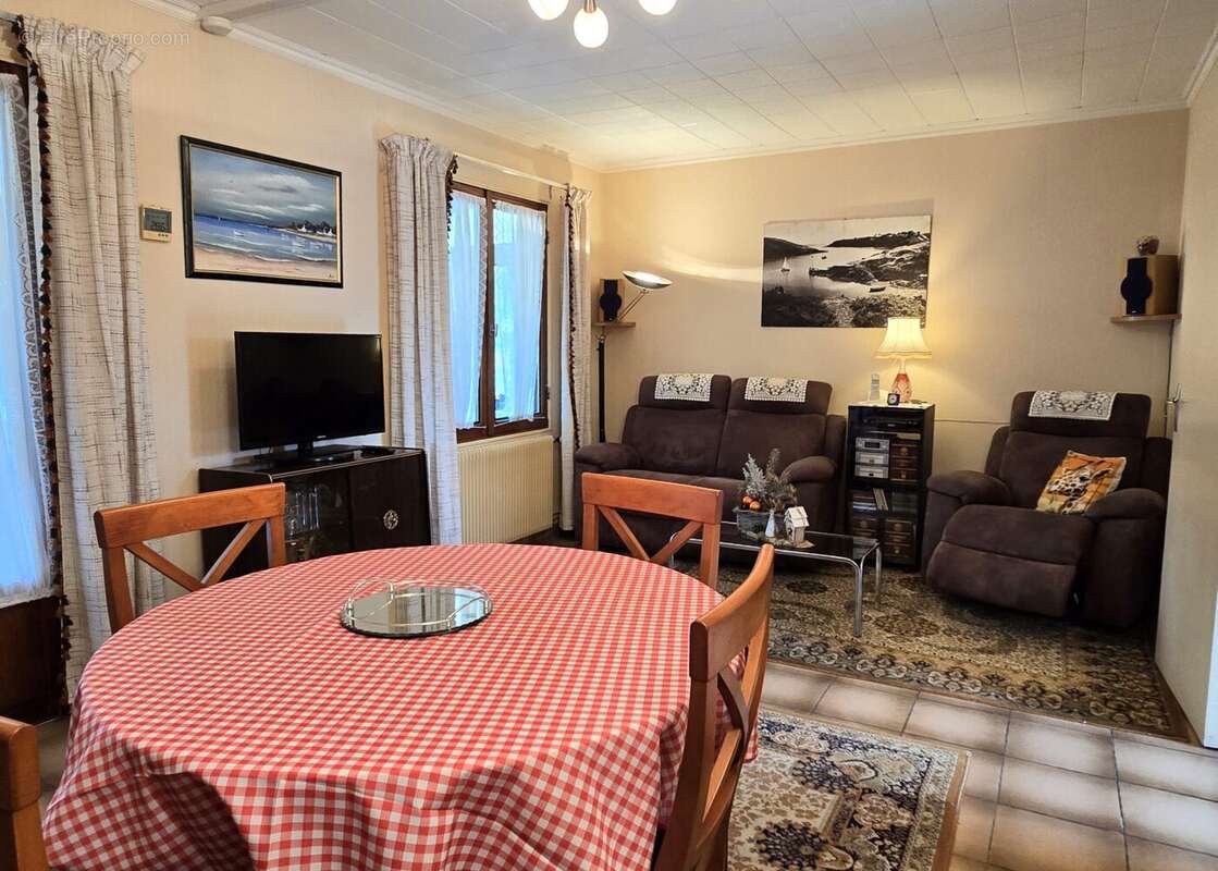 Maison 82 m² à Sarcus  - photo 4