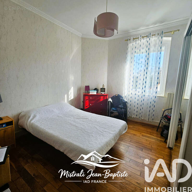 Photo 4 - Maison à YZEURE