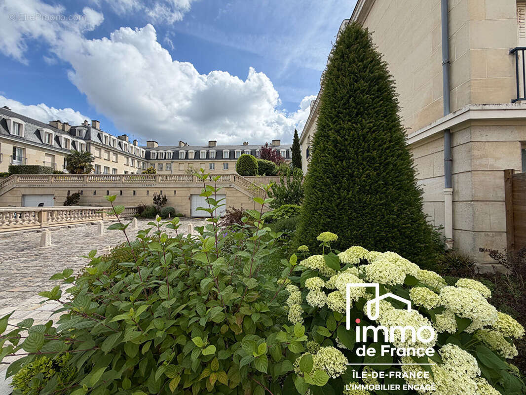 Appartement à VERSAILLES
