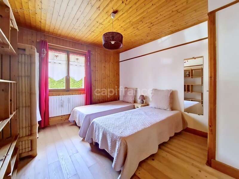 Appartement à DEMI-QUARTIER