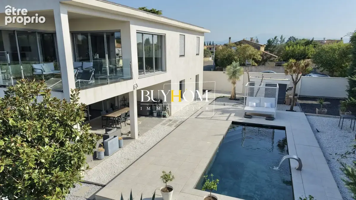 Photo Maison à Bedarrides au prix de 855 000€