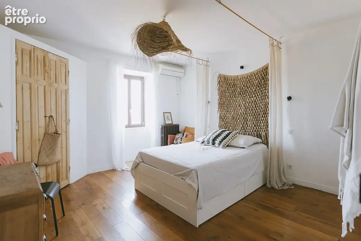 Propriété de caractère de 193 m2 avec jardin et piscine - photo 8