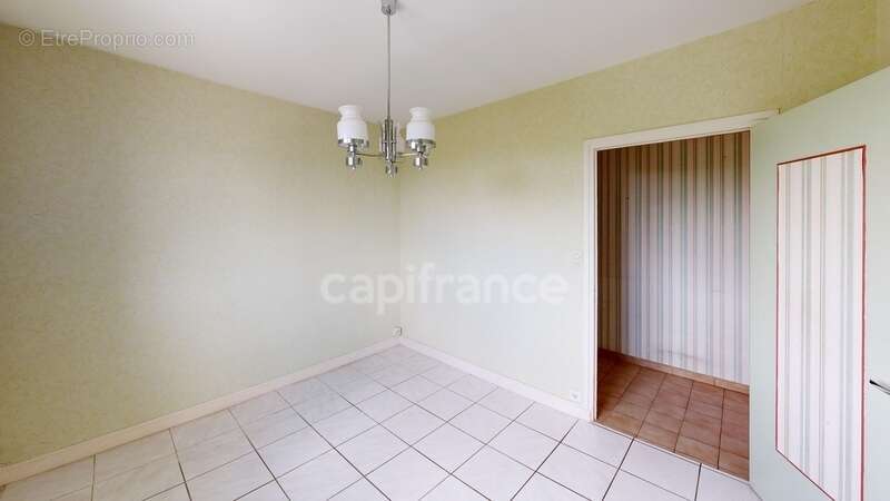 Appartement à RILLIEUX-LA-PAPE