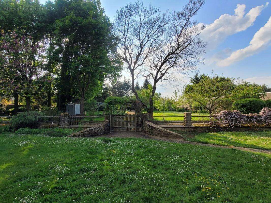 Maison à SAINT-CALAIS