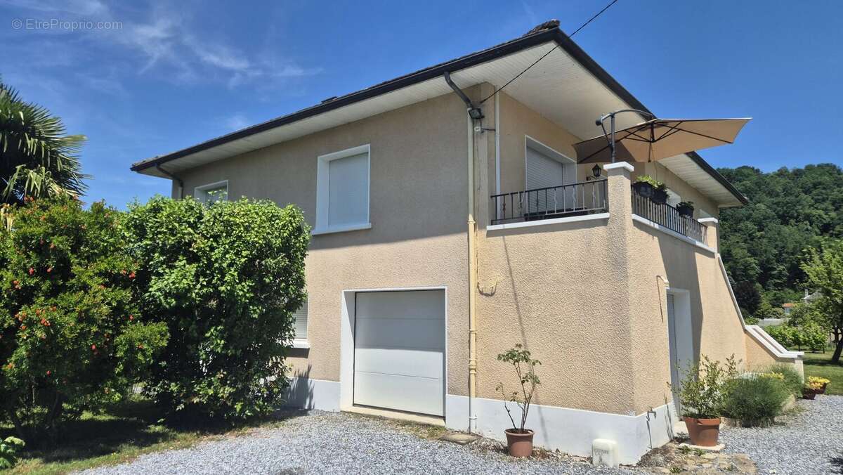 Maison à MONTAUT