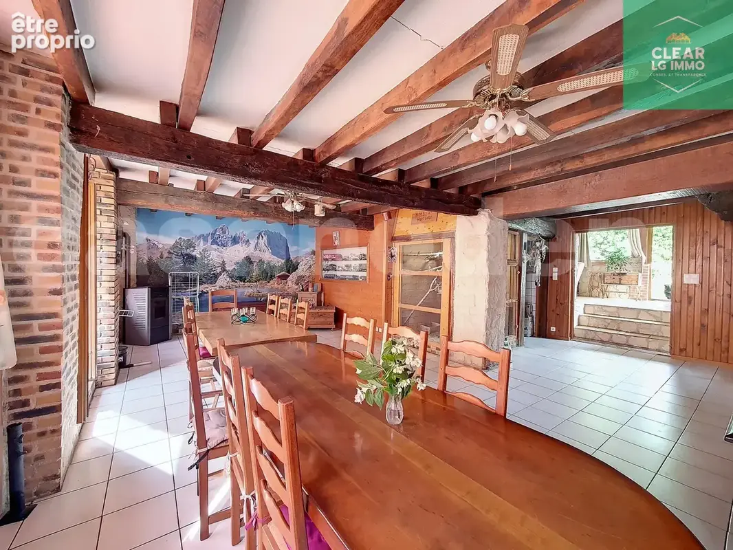 Grande maison familiale avec jardin et dépendances - photo 5